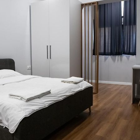 Be Solei Studio Apartments Sol 1 Tirana Exterior photo